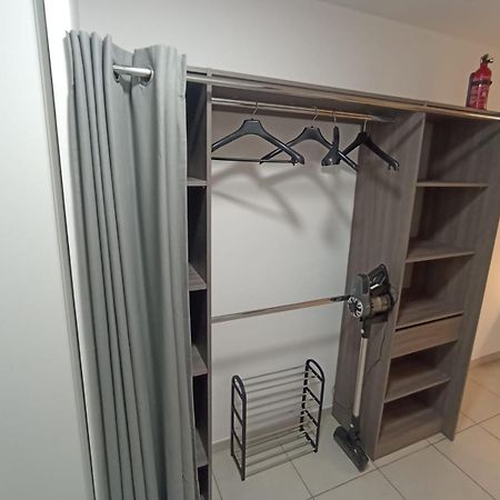 Studio Avec Parking Prive, Piscine Plage 300M Антіб Екстер'єр фото